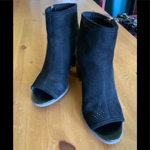 Heeled Sandals/Booties